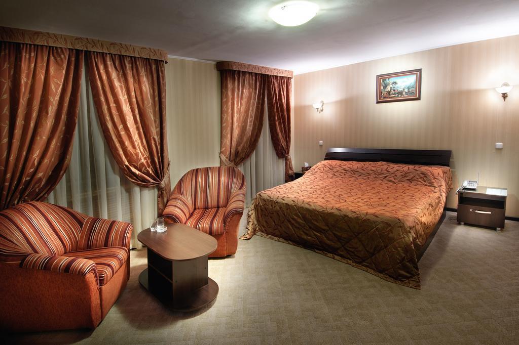 Hotel Edem Karagandy Kamer foto