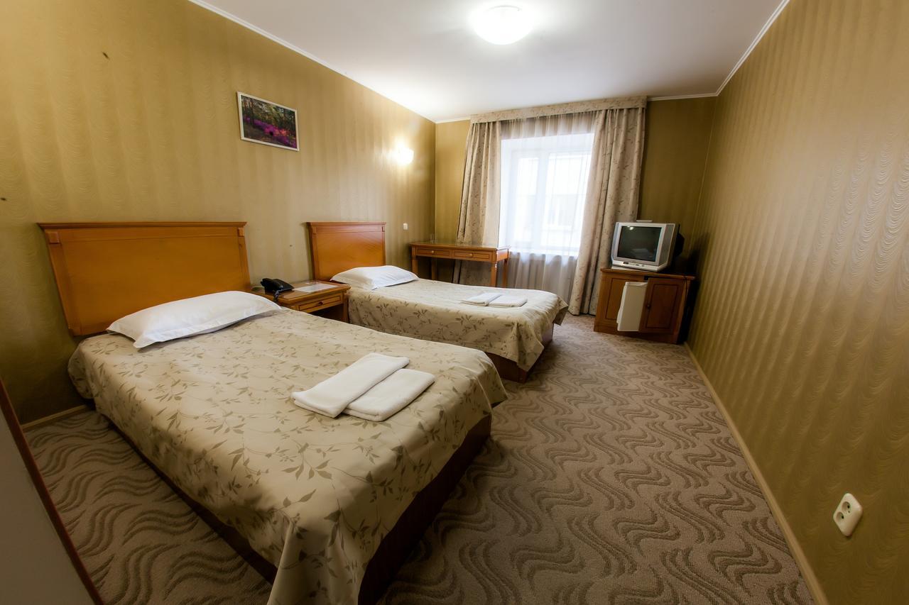 Hotel Edem Karagandy Buitenkant foto
