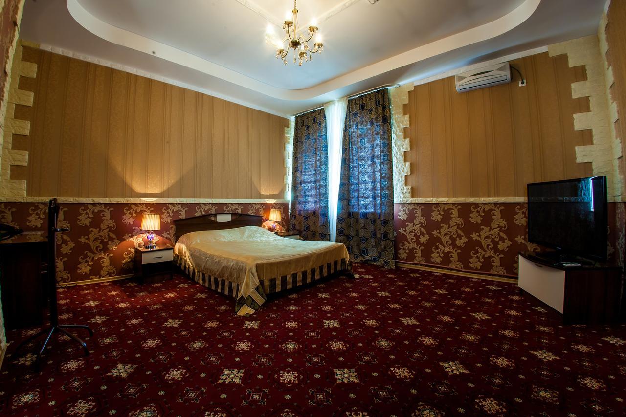 Hotel Edem Karagandy Buitenkant foto