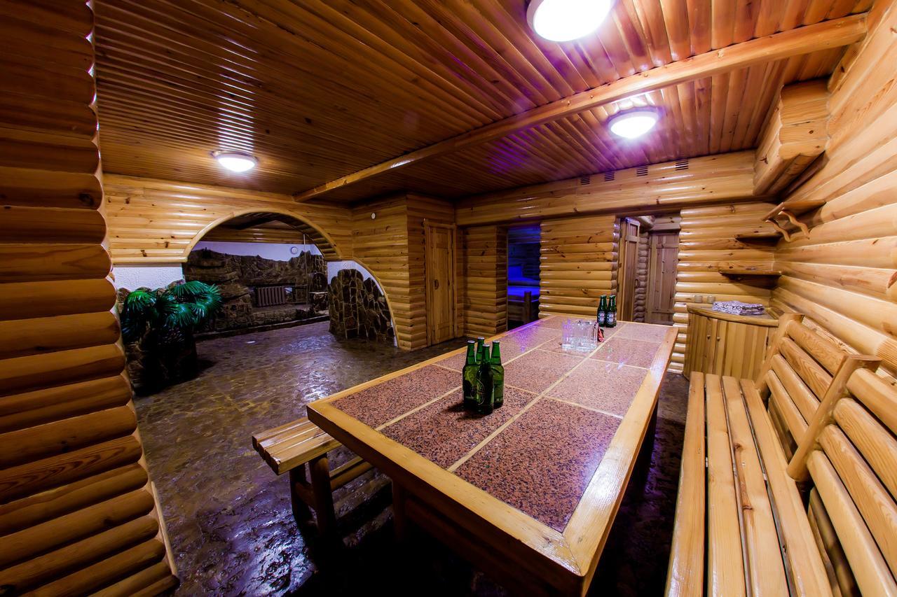 Hotel Edem Karagandy Buitenkant foto